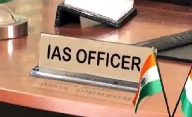 UP में 6 IAS अफसरों के ट्रांसफर, अयोध्या, मिर्जापुर, बस्ती मंडल के कमिश्नर बदले गए