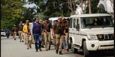 आजमगढ़: साथियों संग जेल से फरार एक लाख का इनामी पुलिस मुठभेड़ में जख्मी, सात साल पहले जेल से भागे थे तीन अपराधी