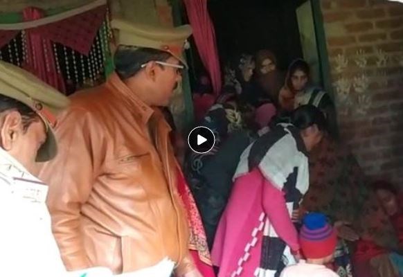 बाराबंकी: 2 बहनों ने जहर खाकर दी जान, प्रेम प्रसंग के चलते जताई जा रही आत्महत्ता की आशंका