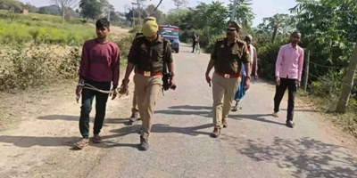 अयाेध्या से बाराबंकी लाया गया सीरियल किलर, पुलिस ने नौ घंटे की आरोपी से पूछताछ; कपड़े और मोबाइल किए बरामद