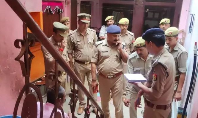 प्रेम संबंधों के चलते पिता ने आरी से काट- धड़ से अलग किया बेटी का सिर, पुलिस ने किया गिरफ्तार