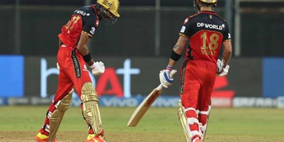 IPL 2022: आरसीबी के लिए कप्तान की समस्या हुई खत्म, इस खिलाडी के लिए बहा सकती है पानी की तरह पैसा