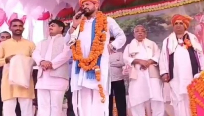 बाराबंकी: BJP सांसद बृजभूषण शरण का बयान, बोले- गाय भैंस पालेंगे तभी शुद्ध घी मिलेगा, नहीं तो बाबा रामदेव का नकली घी खाना पड़ेगा