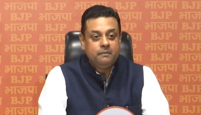 'गांधी परिवार के मुकुटमणि हैं मणिशंकर अय्यर', नरसिम्हा राव वाले बयान पर BJP का कटाक्ष, बोले- ये शब्द इनके नहीं