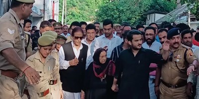 Azam Khan: जाने किस गलती ने आजम खां की सियासी पृष्ठभूमि को कर दिया बर्बाद... 