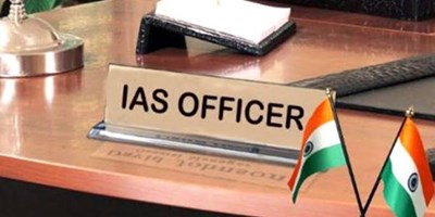 यूपी में 2 डीएम समेत 5 IAS अधिकारियों का तबादला