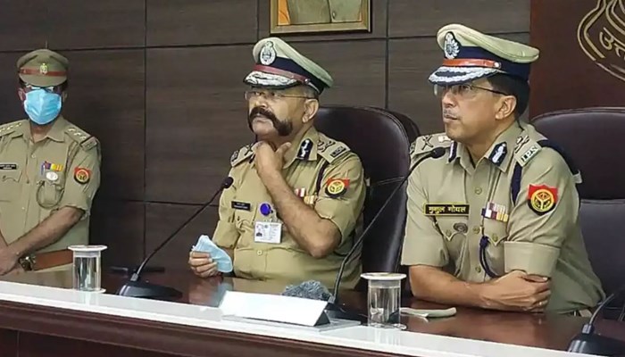 कौन होगा UP Police का नया मुखिया? मुकुल गोयल को हटाने के बाद सूबे के DGP की रेस में हैं 5 पुलिस अधिकारी, जानिए!