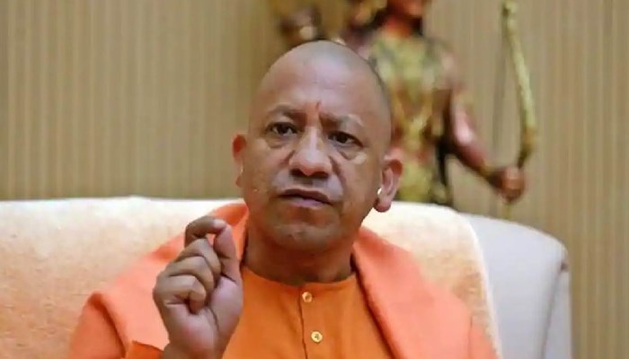 उत्तर-प्रदेश: CM योगी ने वृंदावन में यातायात सुधारने को लेकर सख्त निर्देश देने के साथ बांके बिहारी मंदिर में VIP दर्शन रोकने के निर्देश