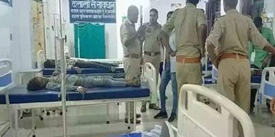 चंदौली में बारातियों से भरी ट्रैक्टर-ट्राली गड्ढे में पलटी, 3 की मौत और 8 अस्पताल में भर्ती