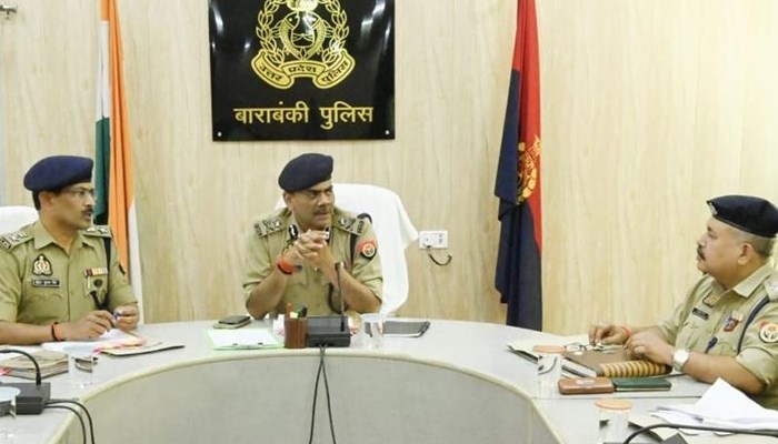 बाराबंकी पहुंचे पुलिस महानिरीक्षक: अधिकारियों के साथ की बैठक, कानून व्यवस्था को लेकर दिए आवश्यक दिशा निर्देश