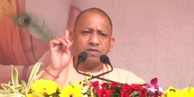 CM Yogi ने नव चयनित शोधार्थियों को बांटे टैबलेट, बोले- युवा ऊर्जा से प्रदेश विकसित बनेगा !