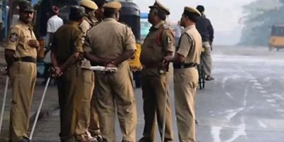 पुलिस ने खंगाला अतीक-अशरफ के हत्यारोपितों का बैंक खाता, गांव पहुंच स्कूल से ली जानकारी