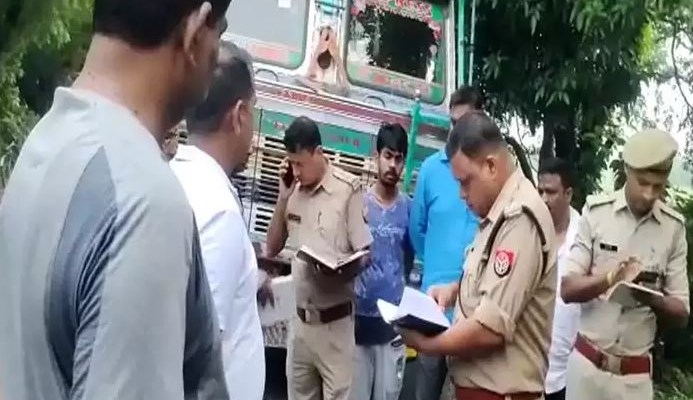 सुल्तानपुर में चेकिंग के दौरान ट्रक ने ARTO कर्मचारियों को रौंदा, सिपाही समेत दो की मौत; आरोपी ड्राइवर फरार