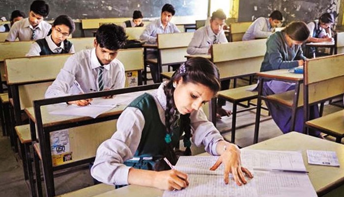 CBSE Term 2 Exam: सीबीएसई ने कक्षा 12 टर्म 2 की परीक्षा का डेट किया घोषित, यहां देखें पूरा शेड्यूल 