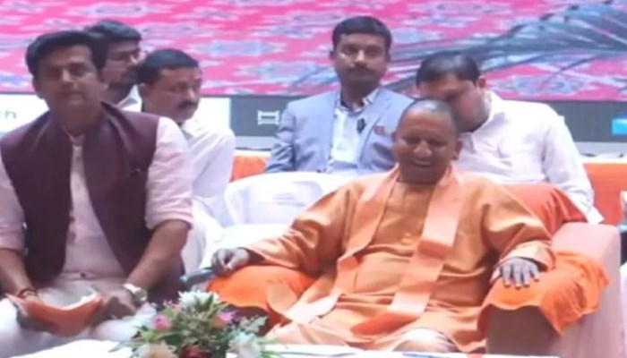 गोरखपुर: CM योगी ने 175 करोड़ की परियोजनाओं का किया लोकार्पण और शिलान्यास