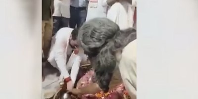 बाराबंकी: महादेवा में शिवलिंग के अरघे में मंत्री द्वारा हाथ धोने का वीडियो हुआ वायरल, पुजारी बोले यह आचमन की प्रक्रिया