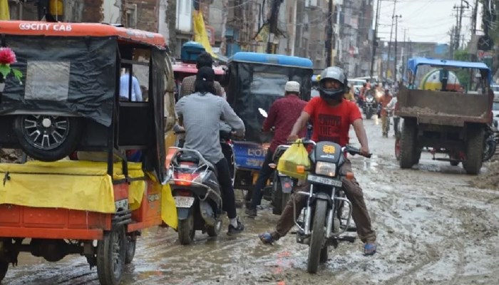 अयोध्‍या में बार‍िश से मचा हाहाकार, कारसेवकपुरम में भरा पानी, रामपथ बना दुर्गम, लोग परेशान