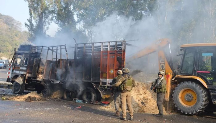 सिधरा इलाके में सुरक्षाबलों ने 4 आतंकियों को किया ढेर, ट्रक से आए थे आतंकी