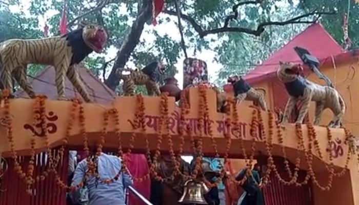 बाराबंकी में शारदीय नवरात्र पर सजा माता का दरबार, जानिये सैलानी माता मंदिर की अद्भुद कहानी