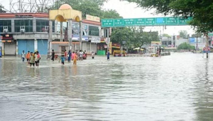 बाराबंकी: आफत बनी बारिश, तीन ने गंवाई जान, सड़के नालों में तब्दील 