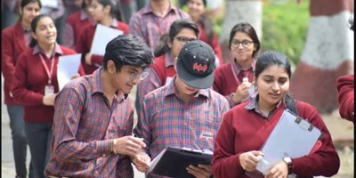 CBSE रिजल्ट: सीबीएसई बोर्ड ने जारी किया 12वीं का रिजल्ट, यूपी से इन धुरंधरों ने किया टॉप