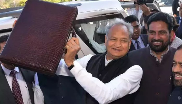 और यह तस्वीर मजाक बन गई: Ashok Gehlot के साथ कैसे हो गई बजट वाली 'गुगली', जानिए सबकुछ