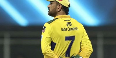 IPL 2023: धौनी को लेकर बने मीम्स, रिटेंशन और रिलीज किए गए खिलाड़ियों पर फैंस ने ली चुटकी