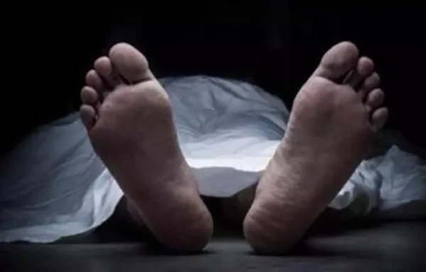 दीवार बनी काल दिल्ली में बिल्डिंग गिराने के दौरान मलबे में दबा मजदूर, ठेकेदार गिरफ्तार