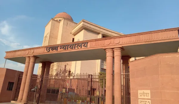 सरोगेसी पर हाई कोर्ट का बड़ा फैसला, 2021 से पहले सुरक्षित भ्रूण वाले दंपतियों को आयु सीमा से मिल सकती है राहत
