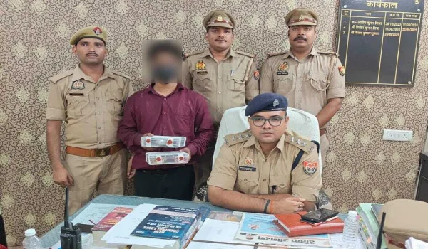 जिस कर्मचारी पर था सबसे ज़्यादा भरोसा, वही लाखों का सोना लेकर हुआ फरार... मां से मिलने लौटा तो ऐसे दबोच लिया गया