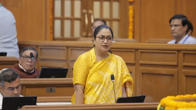 80 हजार करोड़ के बजट पर रेखा गुप्ता का दावा, पूर्व AAP सरकार ने 61 हजार करोड़ ही खर्च किए