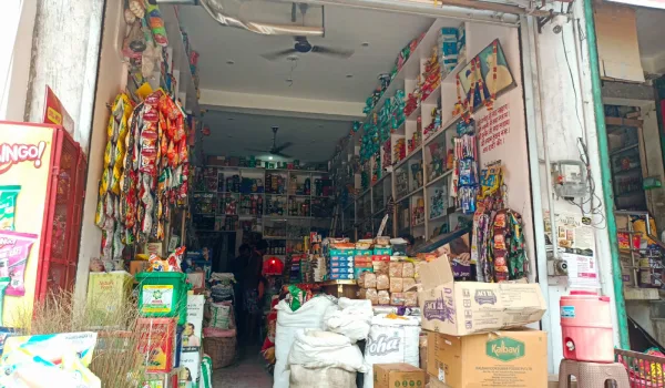 अंबेडकरनगर में रसोई का बजट बिगड़ा, चावल-तेल से लेकर ड्राईफ्रूट तक महंगे