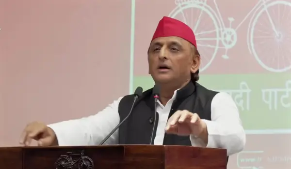 अखिलेश यादव का दावा- यूपी में नौकरी और निवेश नहीं, महंगाई पर भी सरकार को घेरा