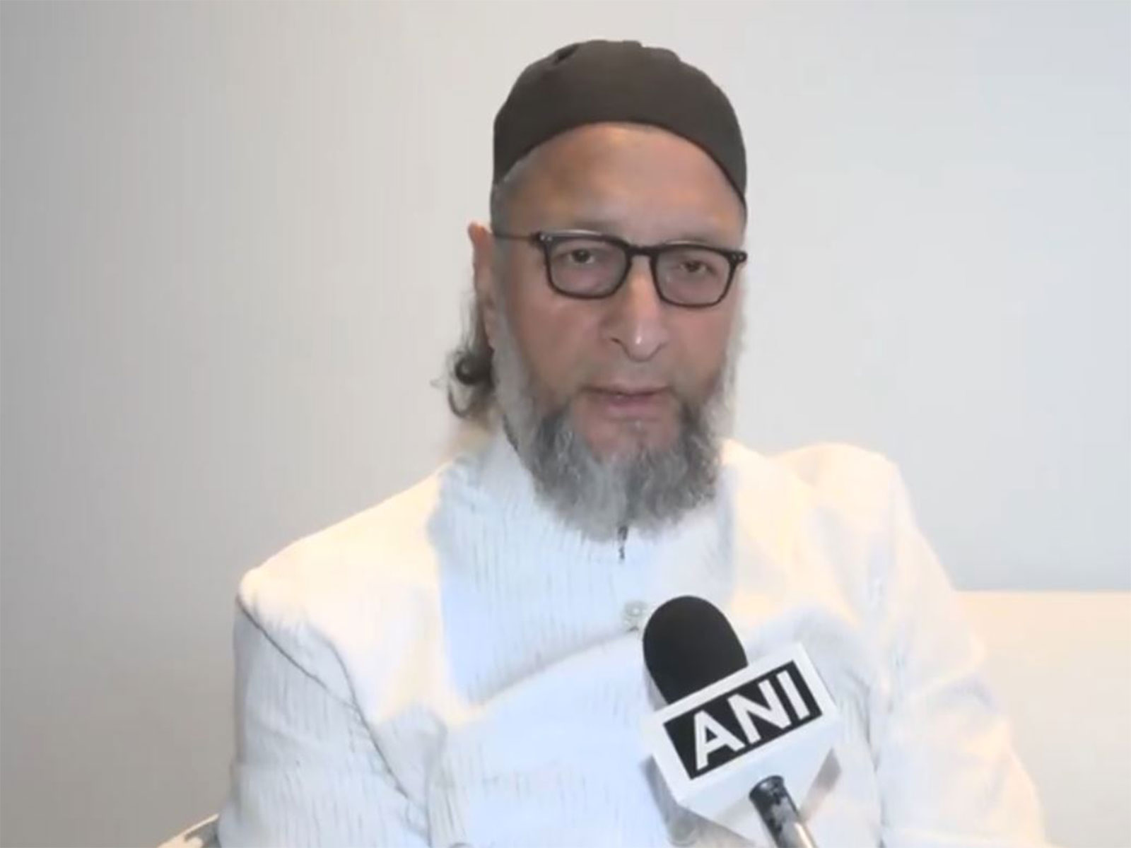 यूपी चुनाव 2027: BJP को रोकने के लिए गठबंधन को तैयार ओवैसी, बोले- बात करें