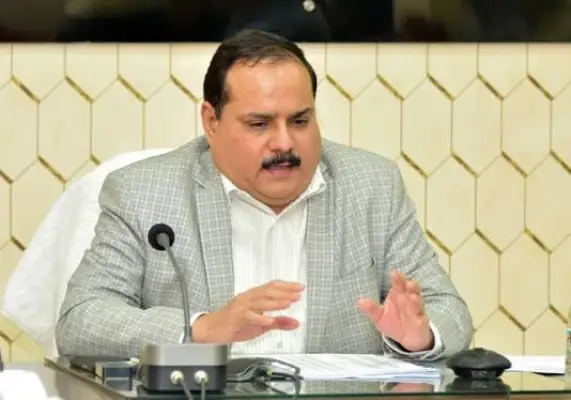 UP News: ‘राम ने शर्मा को मारा’, मुख्य निर्वाचन अधिकारी ने मतदाता पर्ची में गड़बड़ियों पर मांगी माफी